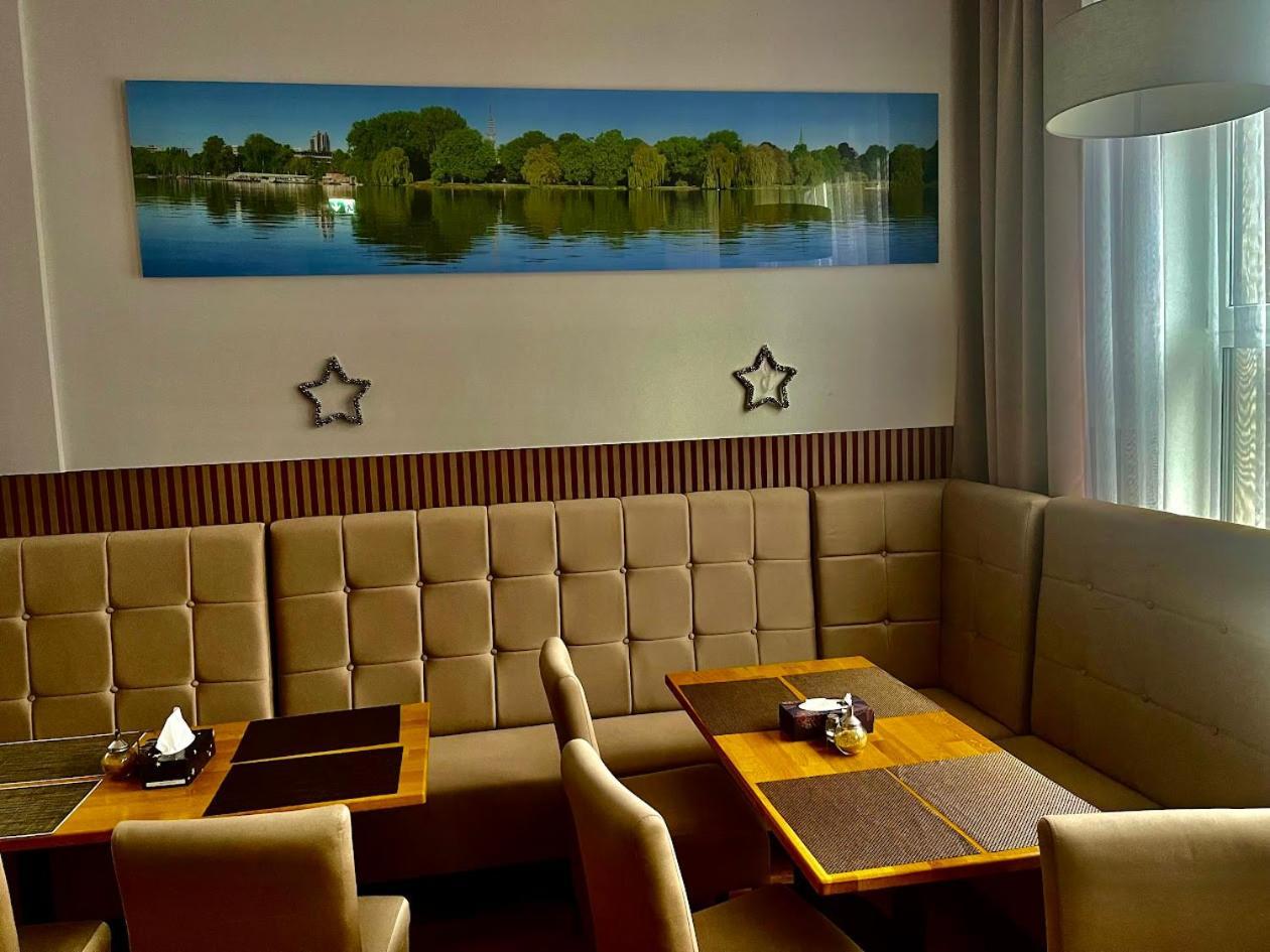 Hotel Denbu Hamburg-Harburg Exteriör bild